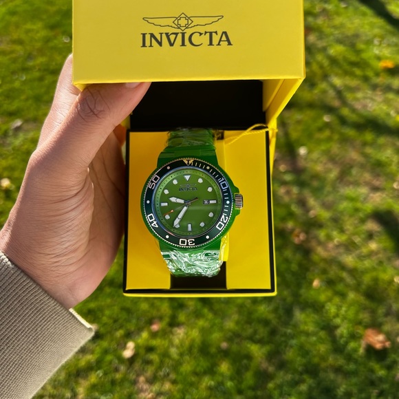 Invicta pro diver green men’s watch